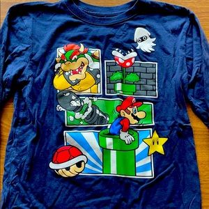 Super Mario Long Sleeve shirt Size L 10/12